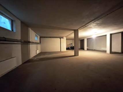 Na sprzedaż lokal 360 m2 w Otwocku blisko Warszawy, wiele 