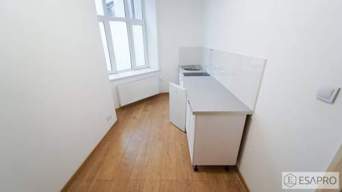 BIURO-PODZIAŁ NA GABINETY-ŚRÓDMIEŚCIE-110 m2