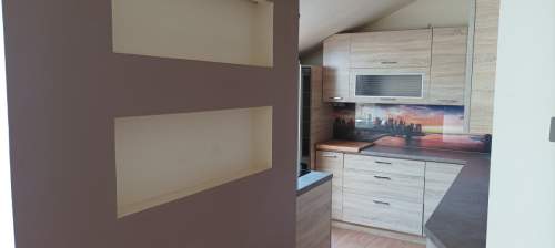 Mieszkanie na poddaszu z balkonem i klimatyzacją