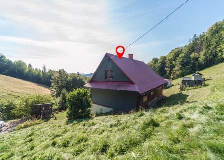 Działka z dwoma domami 680 m n.p.m