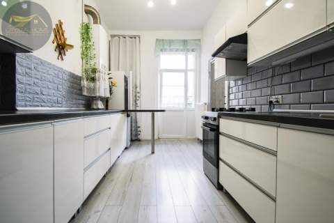 134,6M2/ 5 POKOI/ 2 BALKONY/ BLISKO CENTRUM