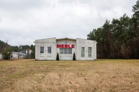 Hala produkcyjna z magazynem, biurami oraz działką