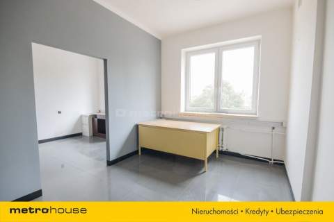 Obiekt biurowo-produkcyjny 930 m ,działka 4561 m