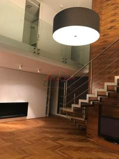 Apartament 2-poziomowy przy Łazienkach Królewskich