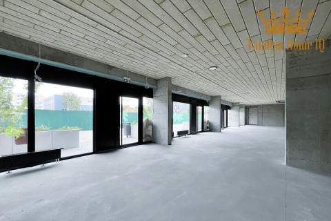 Do wynajęcia lokal handlowo-usługowy 200m2,showroom, praga p