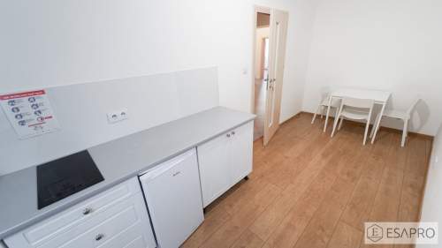 BIURO-PODZIAŁ NA GABINETY-ŚRÓDMIEŚCIE-110 m2