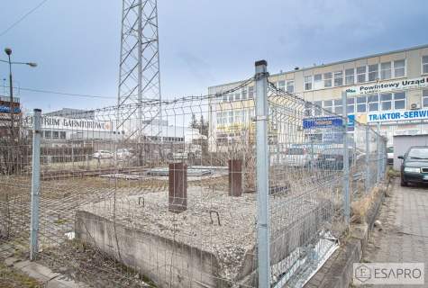 Lokal handlowo-usługowy na wynajem z działką