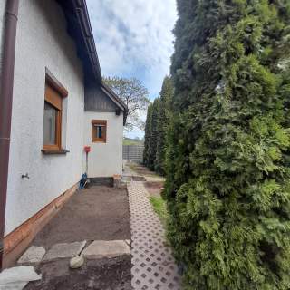 Na sprzedaż dom w otoczeniu lasów i gór