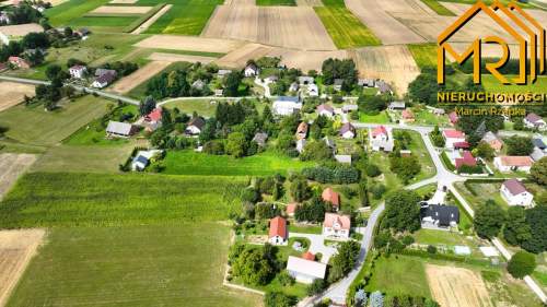 Przestronny dom w spokojnej okolicy Żabna