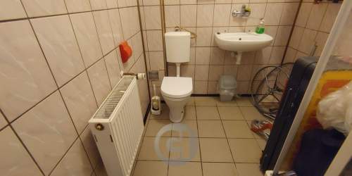 Lokal usługowo-handlowy na os. Staszica