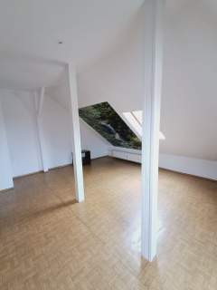 Mieszkanie o powierzchni 60m2, II piętro, do remontu, ul. Lu