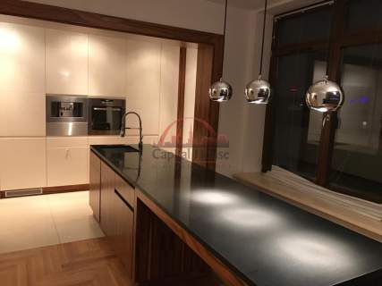 Apartament 2-poziomowy przy Łazienkach Królewskich