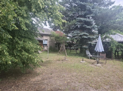 Dom wolnostojący o pow.108m2 stojący na działce o pow.1751