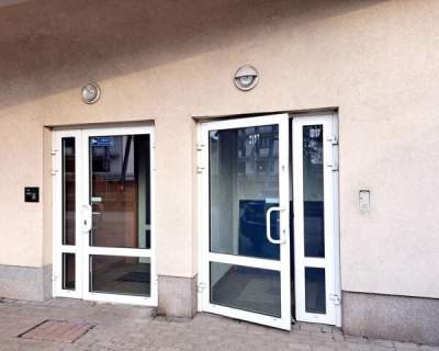 Wynajmę lokal z dużym potencjałem o powierzchni 364 m2 w Otwocku...
