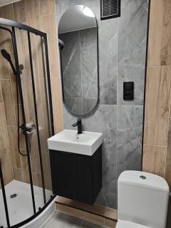 2 pokoje, 32m2 ,balkon, III piętro, po remoncie.Os. Kaliniec
