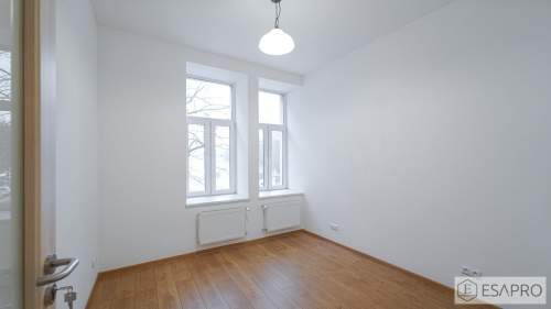 BIURO-PODZIAŁ NA GABINETY-ŚRÓDMIEŚCIE-110 m2