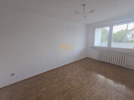 Piękny dom w zabudowie szeregowej/Oporów