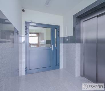 KOMPAKTOWE BIURO - 13 m2 - PARKING W CENIE