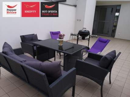 Dwupoziomowy apartament z bliskością morza
