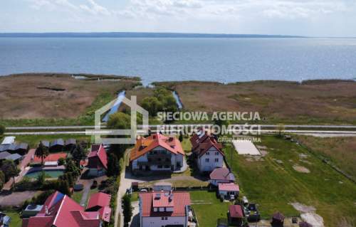 Dwa domy na działce 2400m2 Krynica Morska