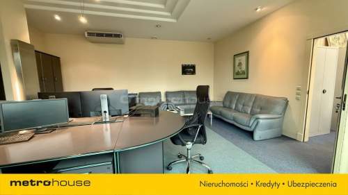 Budynek biurowo handlowy produkcyjny magazynowy