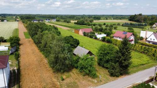 Drewniany dom na 15 arowej działce Kolonia Sól