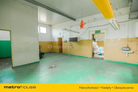 Obiekt biurowo-produkcyjny 930 m ,działka 4561 m