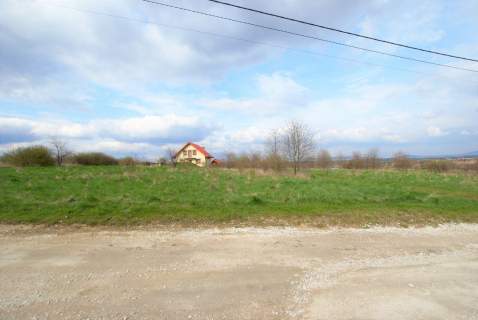 Działka około 4943 m2, z WZ na 25 segmentów