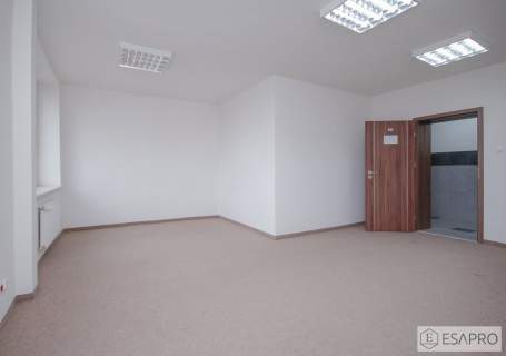CAŁA KONDYGNACJA / PODZIAŁ NA GABINETY / PARKING