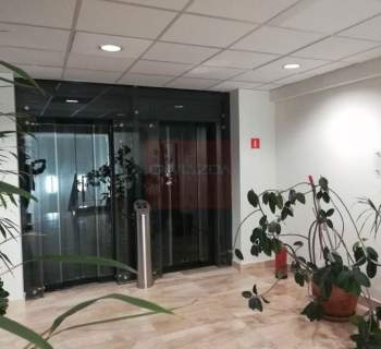 Nieruchomość komercyjna do wynajęcia, 219 m2, Warszawa