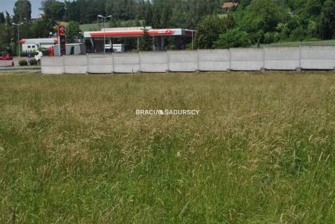 Duża działka usługowa w rejonie drogi nr 94 w