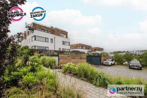 Nowoczesny, dwupoziomowy apartament w Mechelinkach