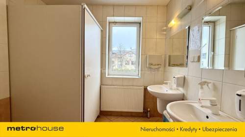 Budynek biurowo handlowy produkcyjny magazynowy