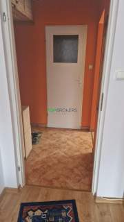 Kameralne studio, metro