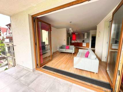 Luksusowy apartament z widokiem na jezioro