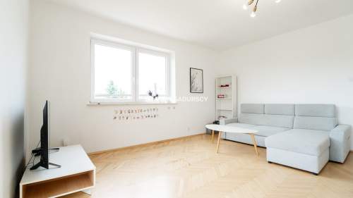 Sprzedam,3-pok,Skawina,dużo zieleni