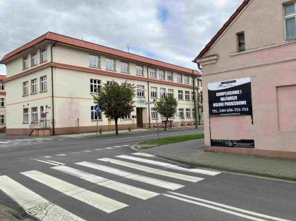 Sprzedam mieszkanie 3 pokojowe 57,75m2, parter