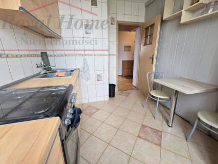 Przestronne, w pełnym rozkładzie 3 pok. z balkonem.