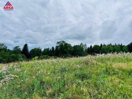 Działka budowlana przy lesie