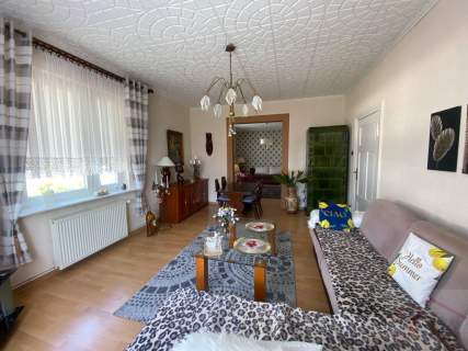 Piętro domu, ogród, spokojna okolica