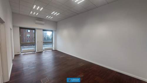 Biuro 79 m2, 3 pokoje, parking, klimatyzacja