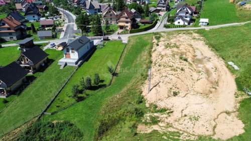 Niezabudowana nieruchomość gruntowa 1104m2.