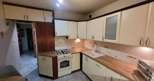 3 pokoje, 64.90m2, duży balkon, III piętro, Os.Asnyka