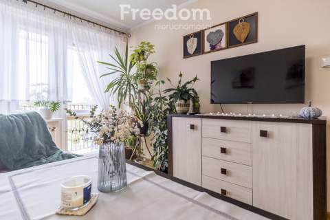 Jasne mieszkanie 3 pokojowe z balkonem