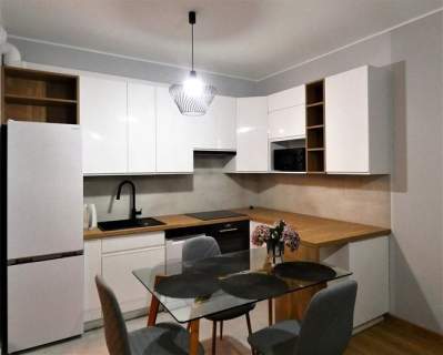 Przędzalniana 66A, 3 pokoje, parking, balkon