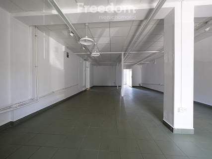 Budynek komercyjny w centrum Bełchatowa