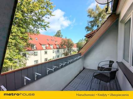 Wyjątkowe 3 pokoje z salonem garderobą i balkonem
