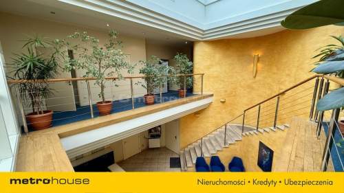 Budynek biurowo handlowy produkcyjny magazynowy