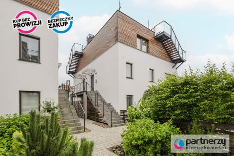 Nowoczesny, dwupoziomowy apartament w Mechelinkach