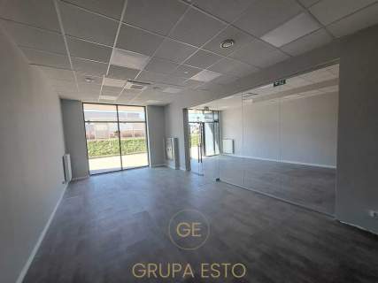 Lokal 96m2 z witryną okolice Bonarki Kraków